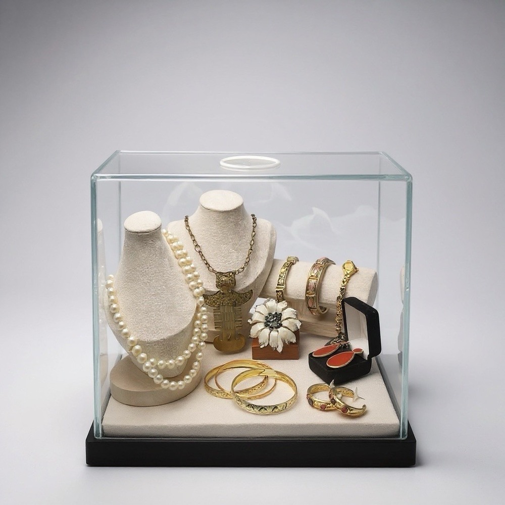 Vintage Estate Jewelry Lot Bracelets‎ Necklaces Earrings Watch Boho Statement